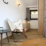 Charivari Inzell, Chalet *