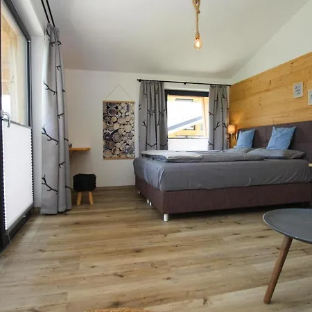 木屋 Charivari Inzell, 因泽尔