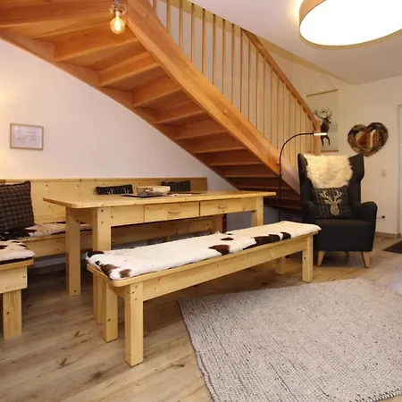 Charivari Inzell, 木屋 *