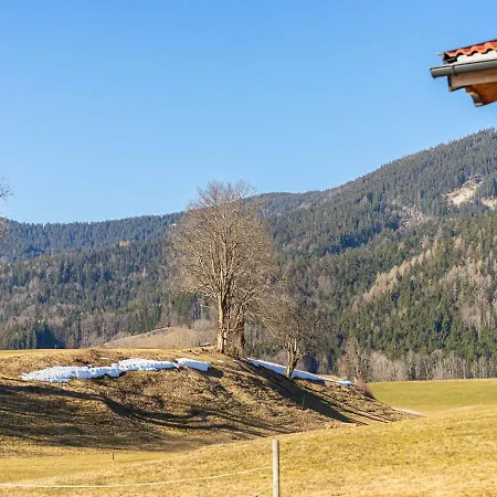 Charivari Inzell, 木屋 *