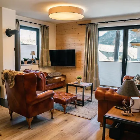 בקתה Charivari Inzell, *