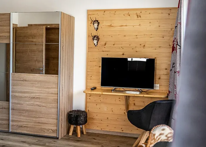 Charivari Inzell, * Inzell